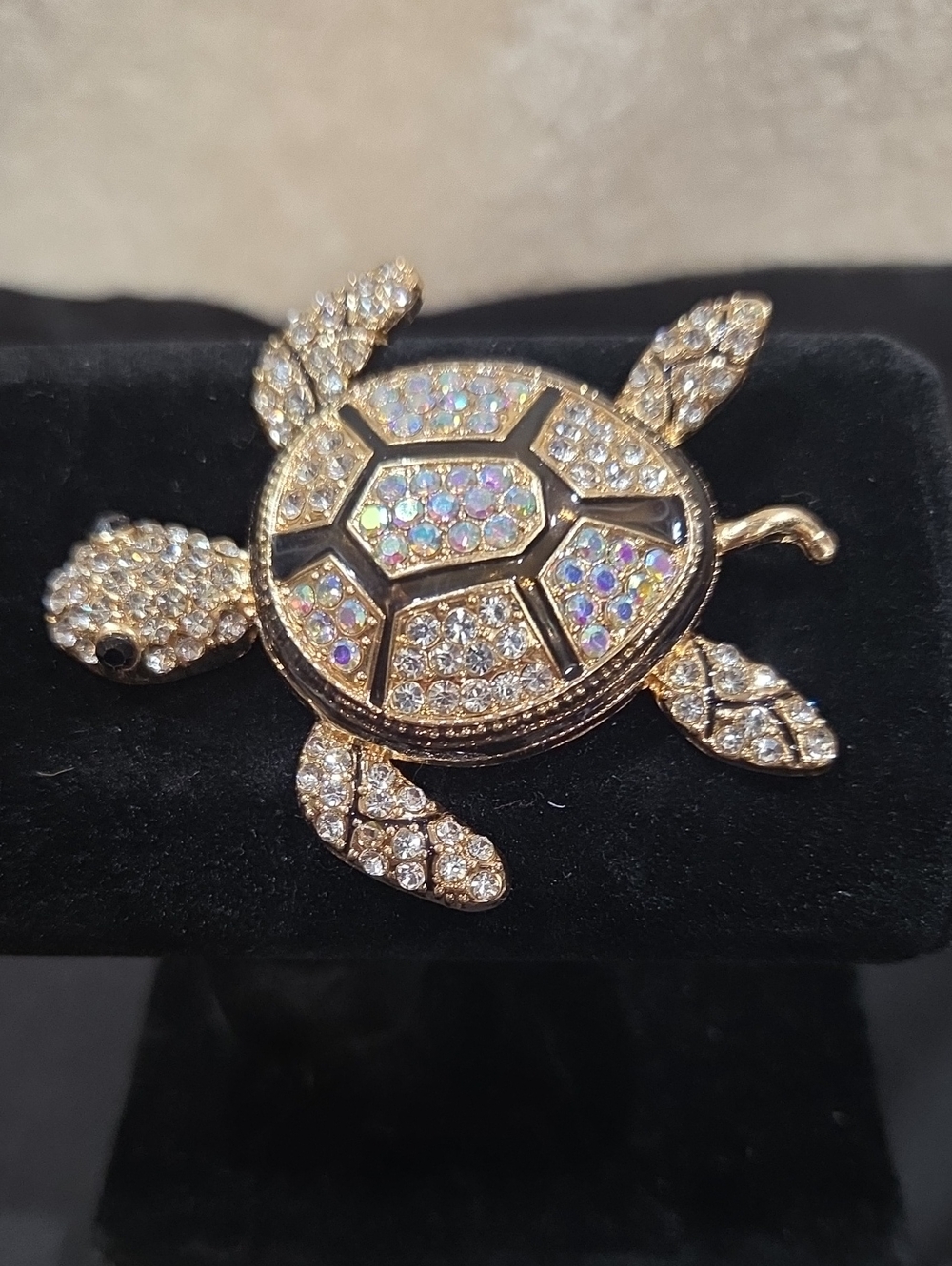 TURTLE BROOCH